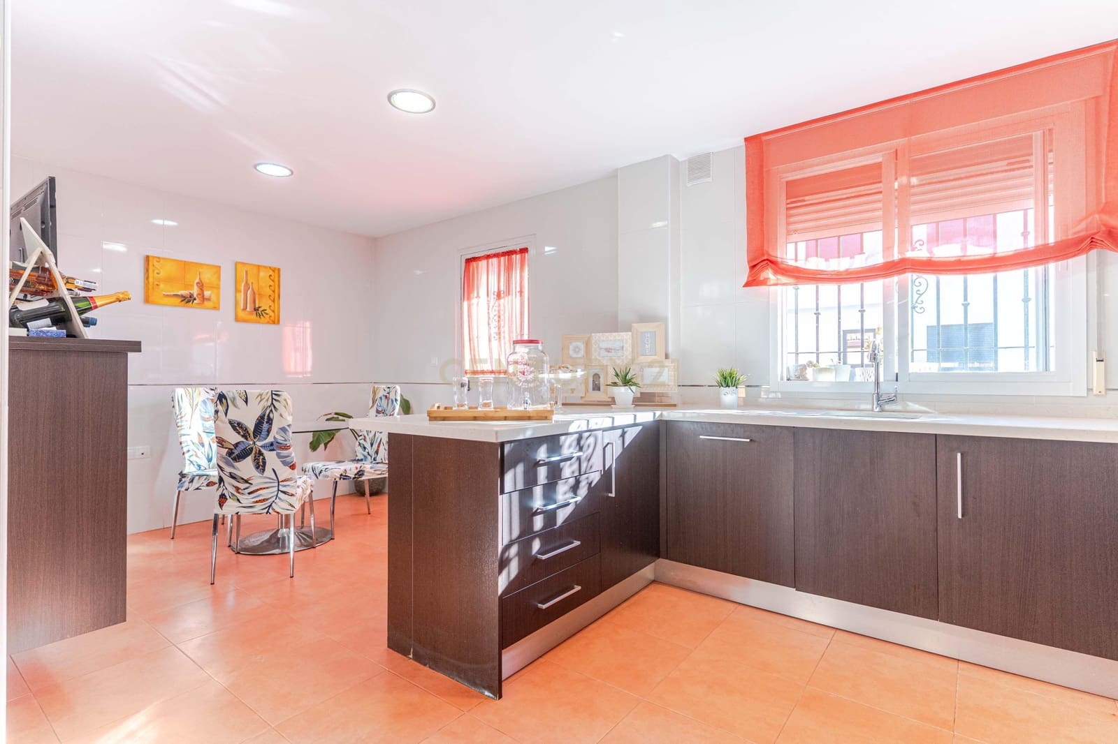 3 bedroom Townhouse for sale in Belicena with garage - € 219,000 (Ref: 9534824)