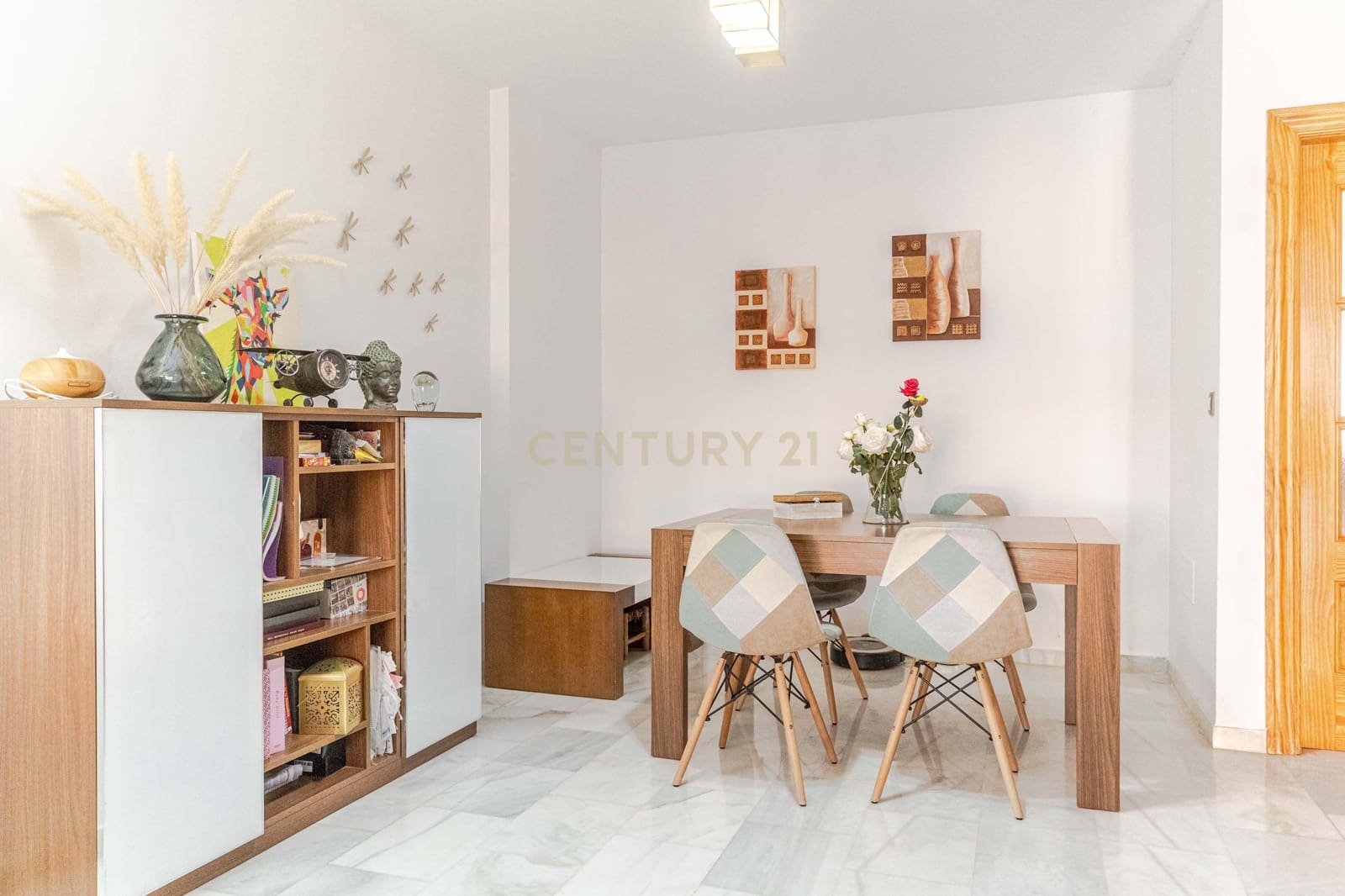 3 bedroom Townhouse for sale in Belicena with garage - € 219,000 (Ref: 9534824)