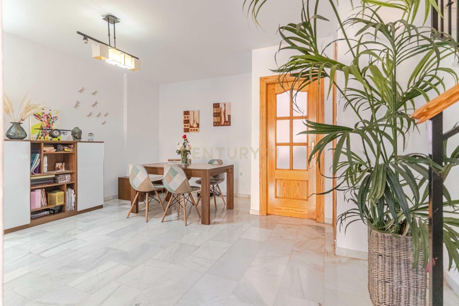 3 bedroom Townhouse for sale in Belicena with garage - € 219,000 (Ref: 9534824)