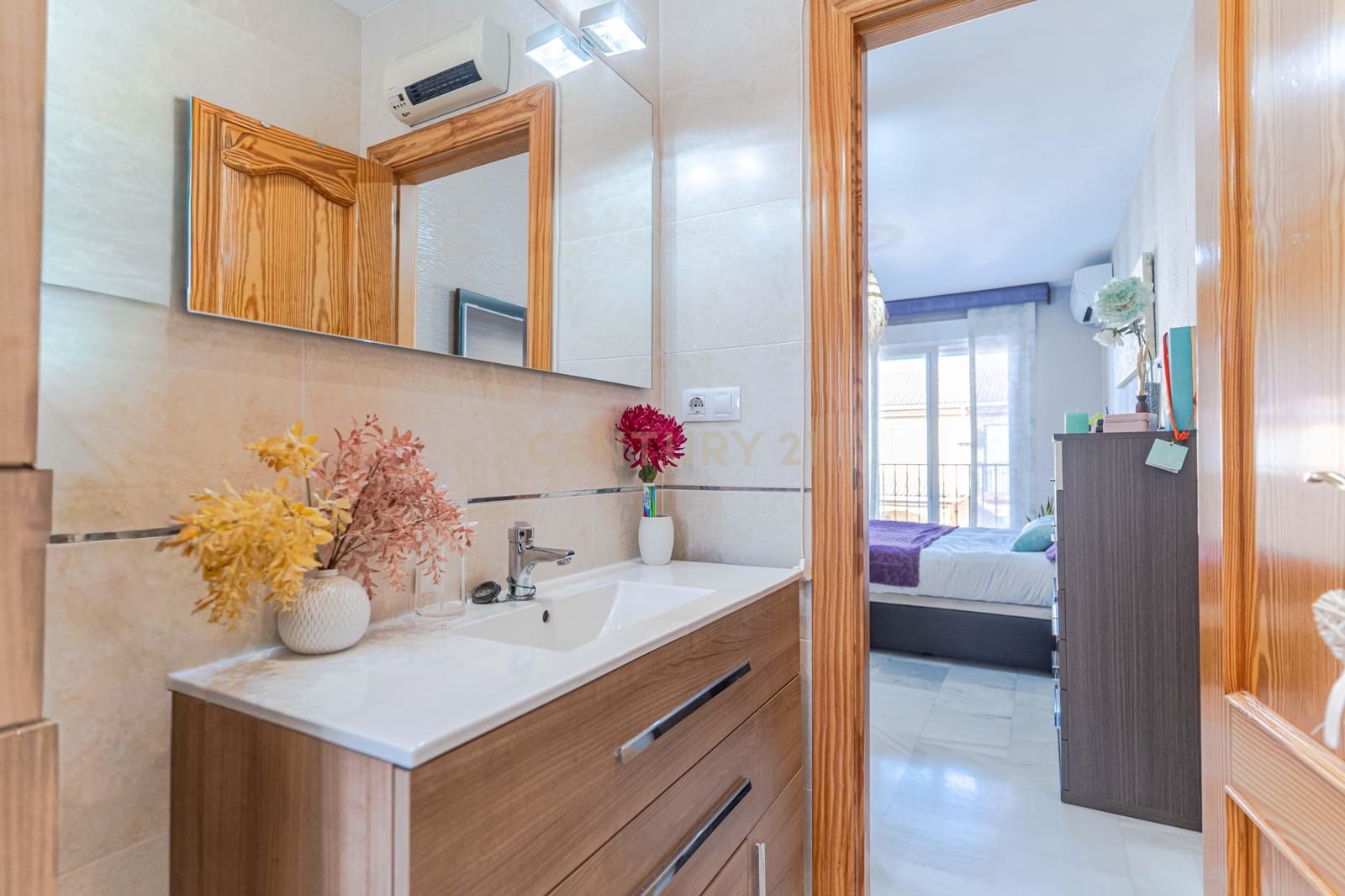 3 bedroom Townhouse for sale in Belicena with garage - € 219,000 (Ref: 9534824)