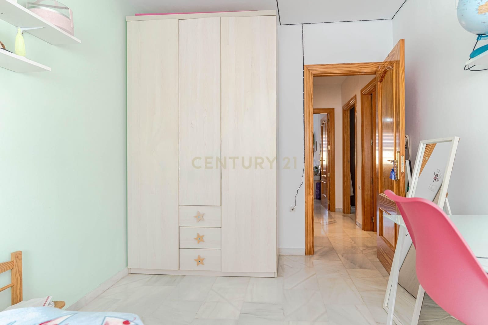 3 bedroom Townhouse for sale in Belicena with garage - € 219,000 (Ref: 9534824)