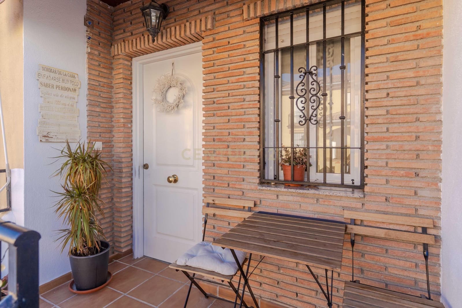 3 bedroom Townhouse for sale in Belicena with garage - € 219,000 (Ref: 9534824)