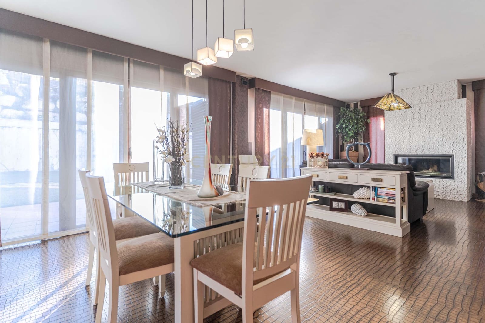 4 soveværelse Villa til salg i La Zubia med swimmingpool garage - € 435.000 (Ref: 9538914)