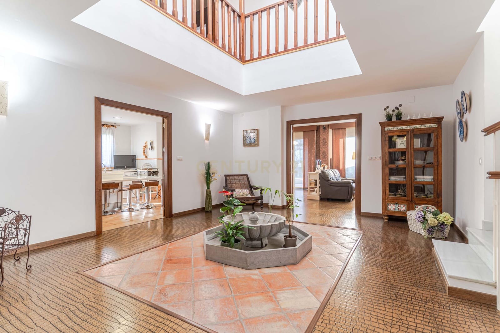 4 soveværelse Villa til salg i La Zubia med swimmingpool garage - € 435.000 (Ref: 9538914)