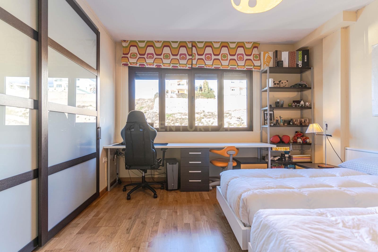 4 soveværelse Villa til salg i La Zubia med swimmingpool garage - € 435.000 (Ref: 9538914)