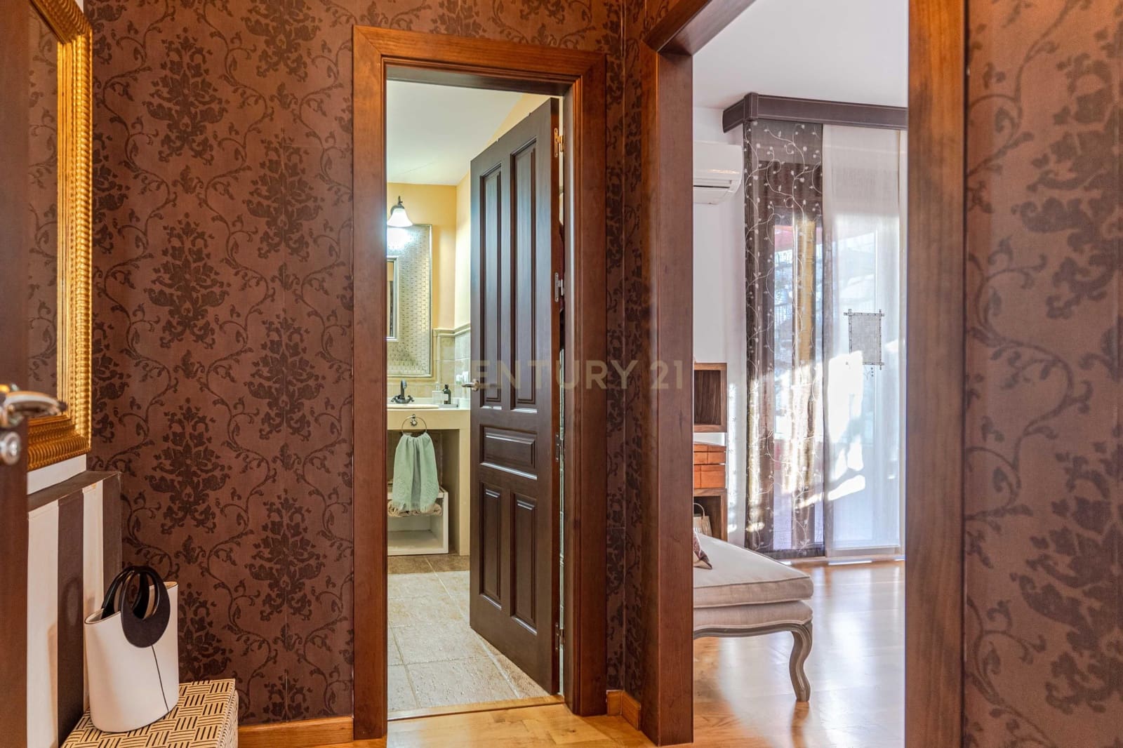 4 soveværelse Villa til salg i La Zubia med swimmingpool garage - € 435.000 (Ref: 9538914)