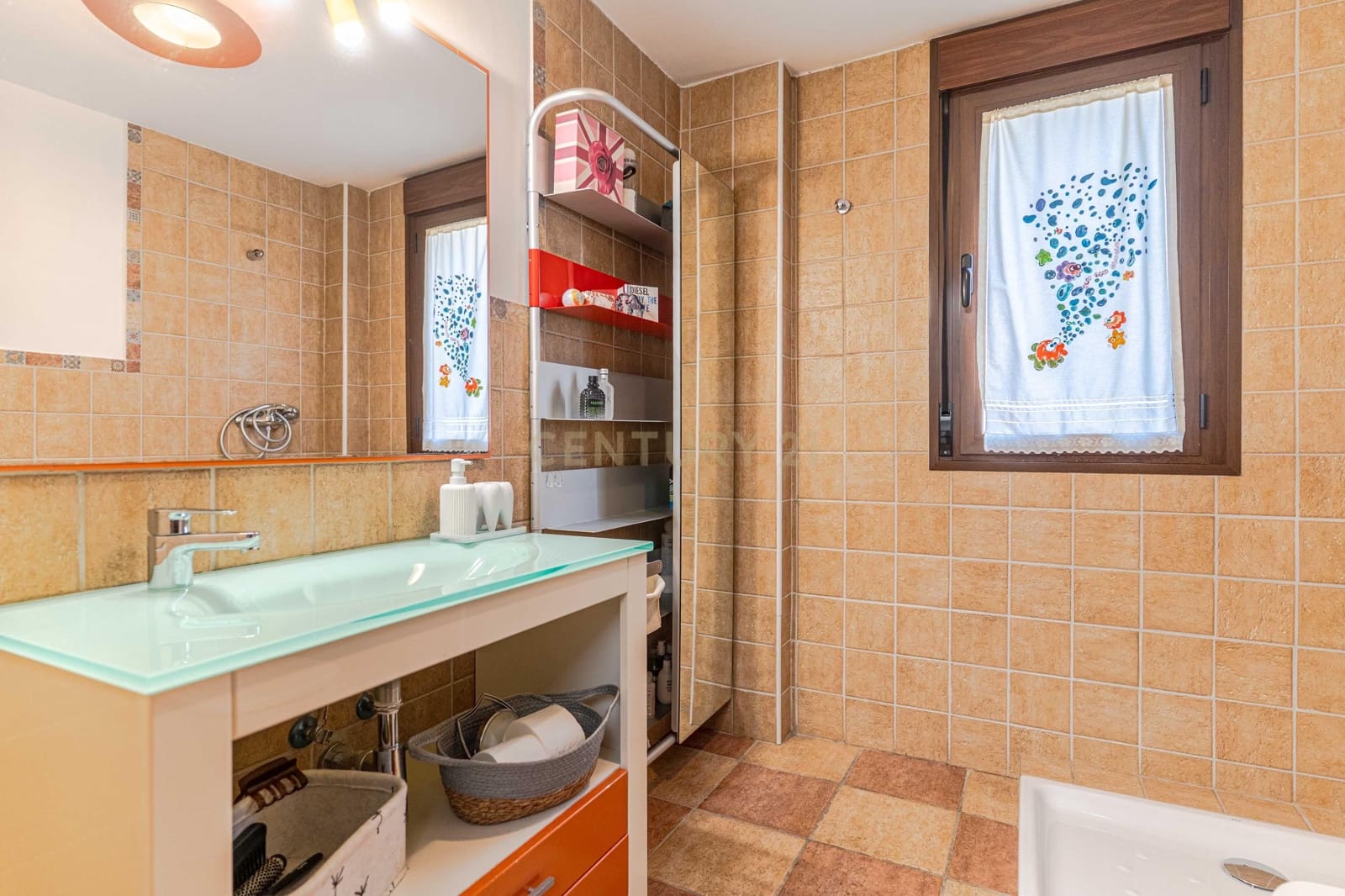 4 soveværelse Villa til salg i La Zubia med swimmingpool garage - € 435.000 (Ref: 9538914)