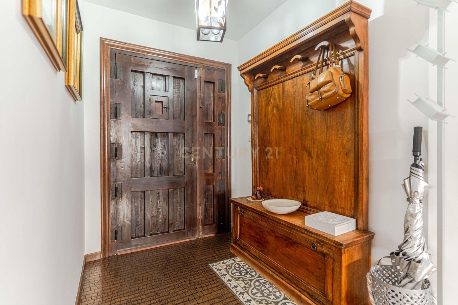 4 soveværelse Villa til salg i La Zubia med swimmingpool garage - € 435.000 (Ref: 9538914)