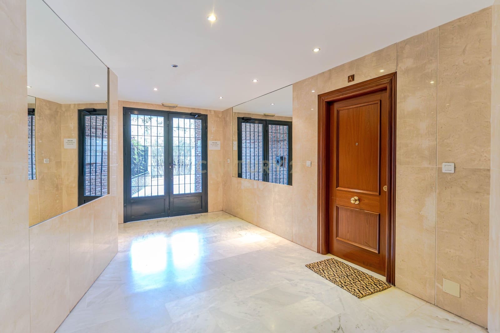 3 camera da letto Appartamento in vendita in Granada citta con piscina garage - 320.000 € (Rif: 9541727)