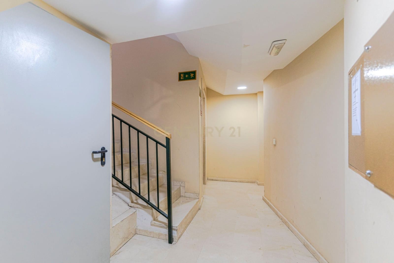 Kontor til salg i Monachil - € 49.000 (Ref: 9546988)