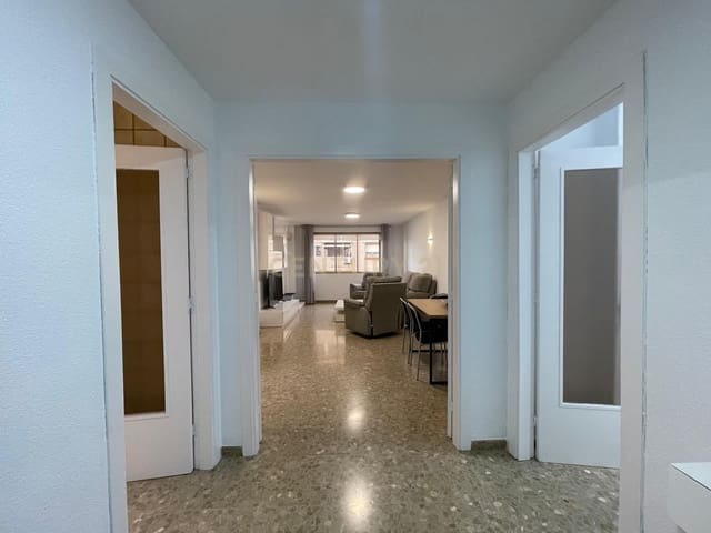 3 bedroom Flat for rent in San Francisco Javier, Granada city with garage - € 1,000 (Ref: 9547253)