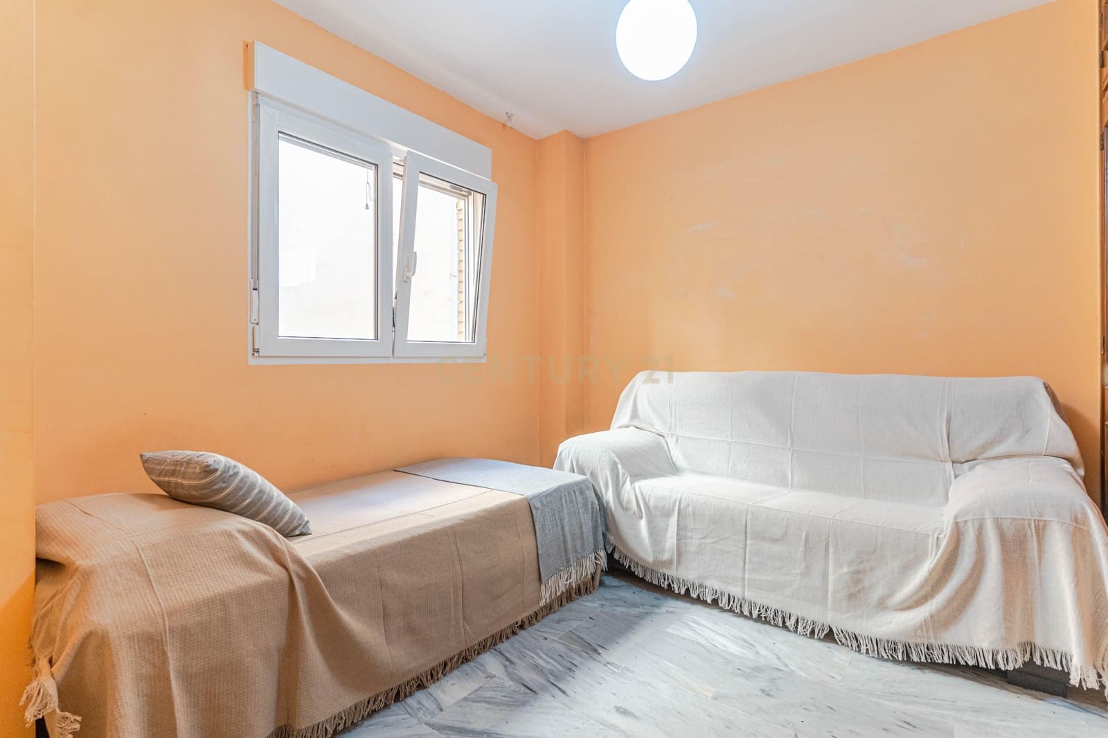 4 makuuhuone Asunto myytävänä paikassa Guadix - 135 000 € (Ref: 9547255)