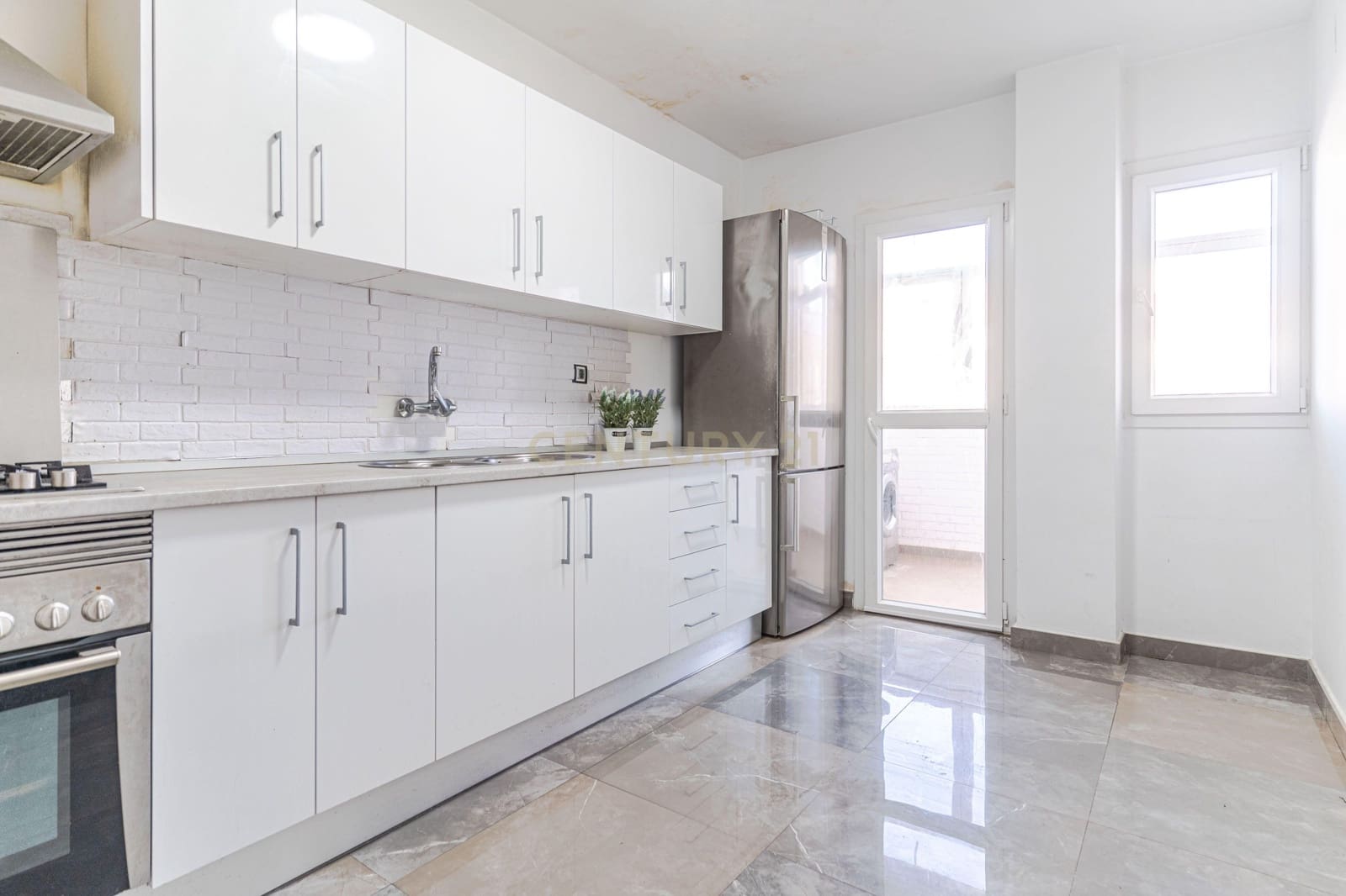 4 makuuhuone Asunto myytävänä paikassa Guadix - 135 000 € (Ref: 9547255)