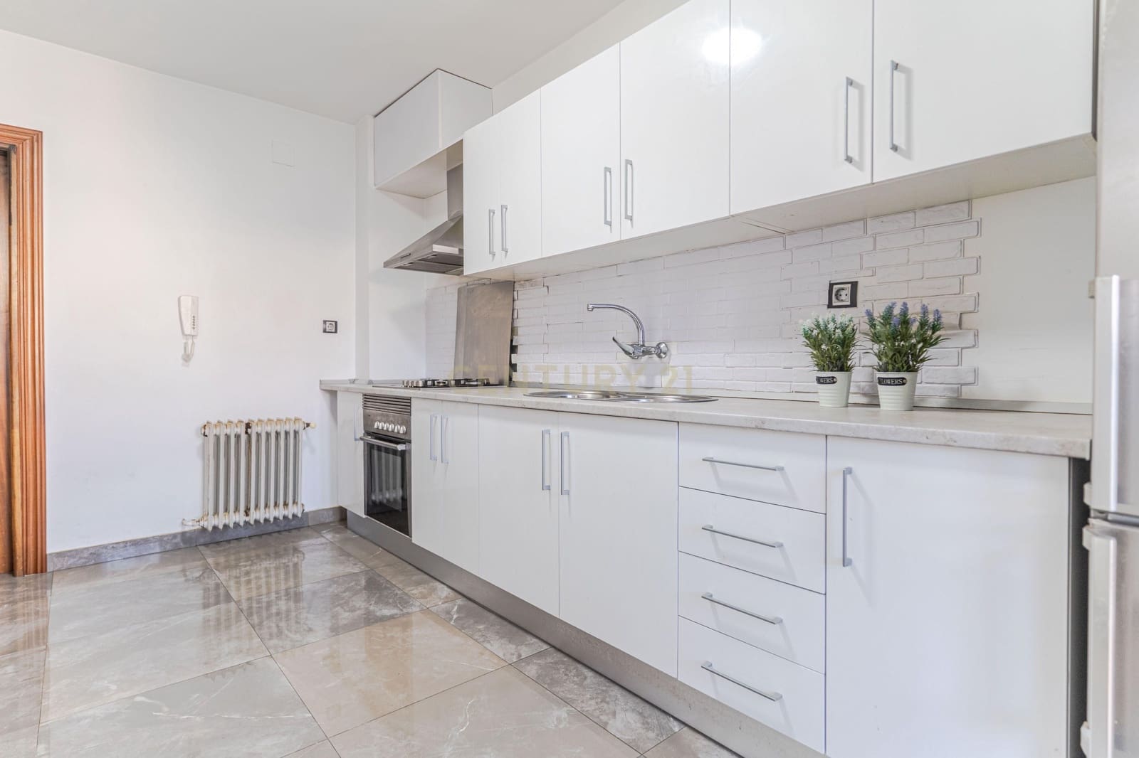 4 makuuhuone Asunto myytävänä paikassa Guadix - 135 000 € (Ref: 9547255)