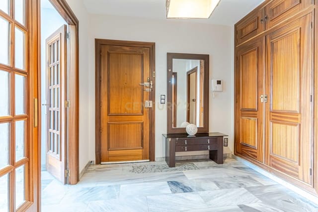 4 makuuhuone Asunto myytävänä paikassa Guadix - 135 000 € (Ref: 9547255)