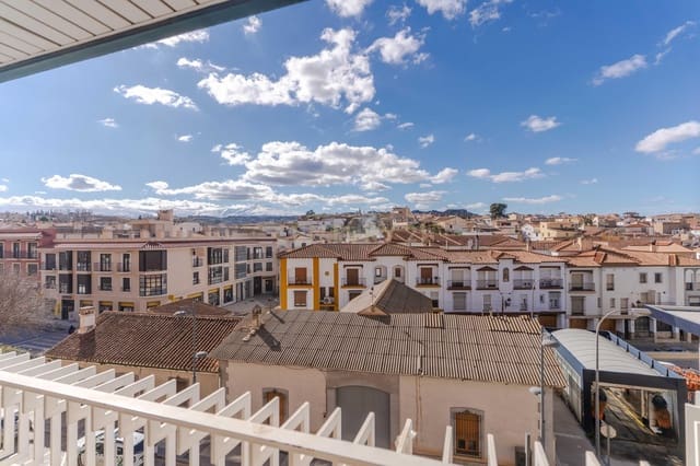 4 makuuhuone Asunto myytävänä paikassa Guadix - 135 000 € (Ref: 9547255)