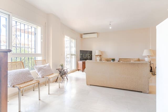 4 sypialnia Dom na sprzedaż w Motril z garażem - 435 000 € (Ref: 9552627)