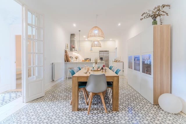 3 soveværelse Lejlighed til salg i Centro - Sagrario, Granada by - € 790.000 (Ref: 9558972)