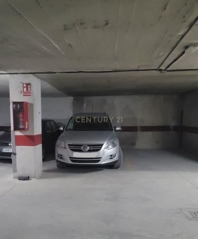 Garasje til salgs i San Matías - Realejo, Granada by - € 39 900 (Ref: 9593228)