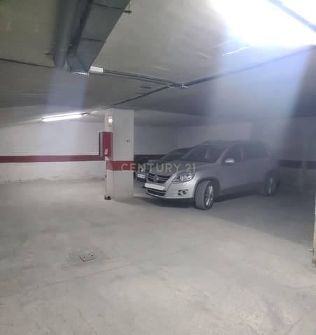 Garasje til salgs i San Matías - Realejo, Granada by - € 39 900 (Ref: 9593228)