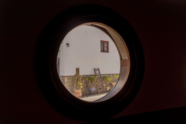 6 soveværelse Finca/Landehus til salg i Pedanias de Granada, Granada by med swimmingpool garage - € 830.000 (Ref: 9609980)