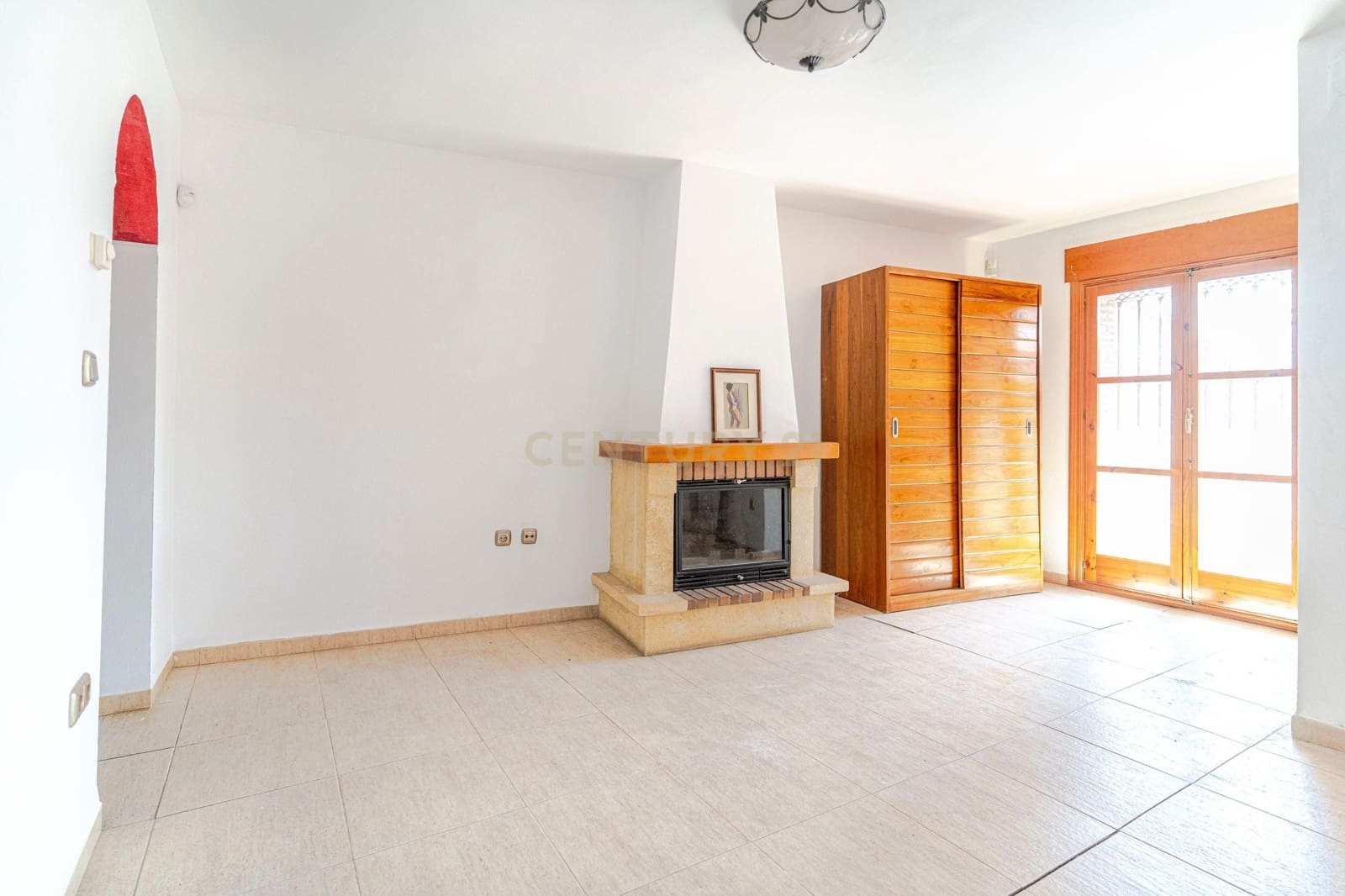 6 soveværelse Finca/Landehus til salg i Granada by med swimmingpool garage - € 830.000 (Ref: 9609980)