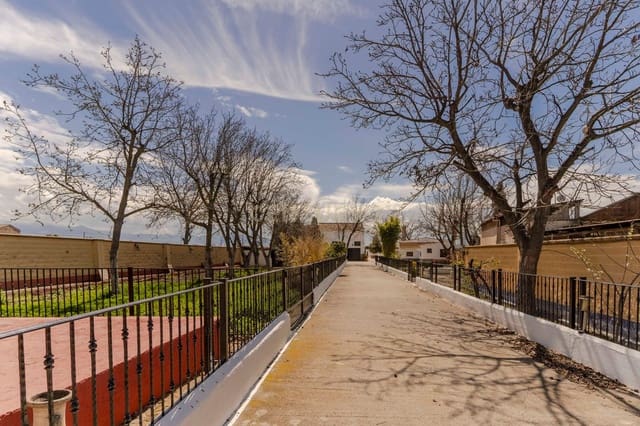 6 soveværelse Finca/Landehus til salg i Pedanias de Granada, Granada by med swimmingpool garage - € 830.000 (Ref: 9609980)