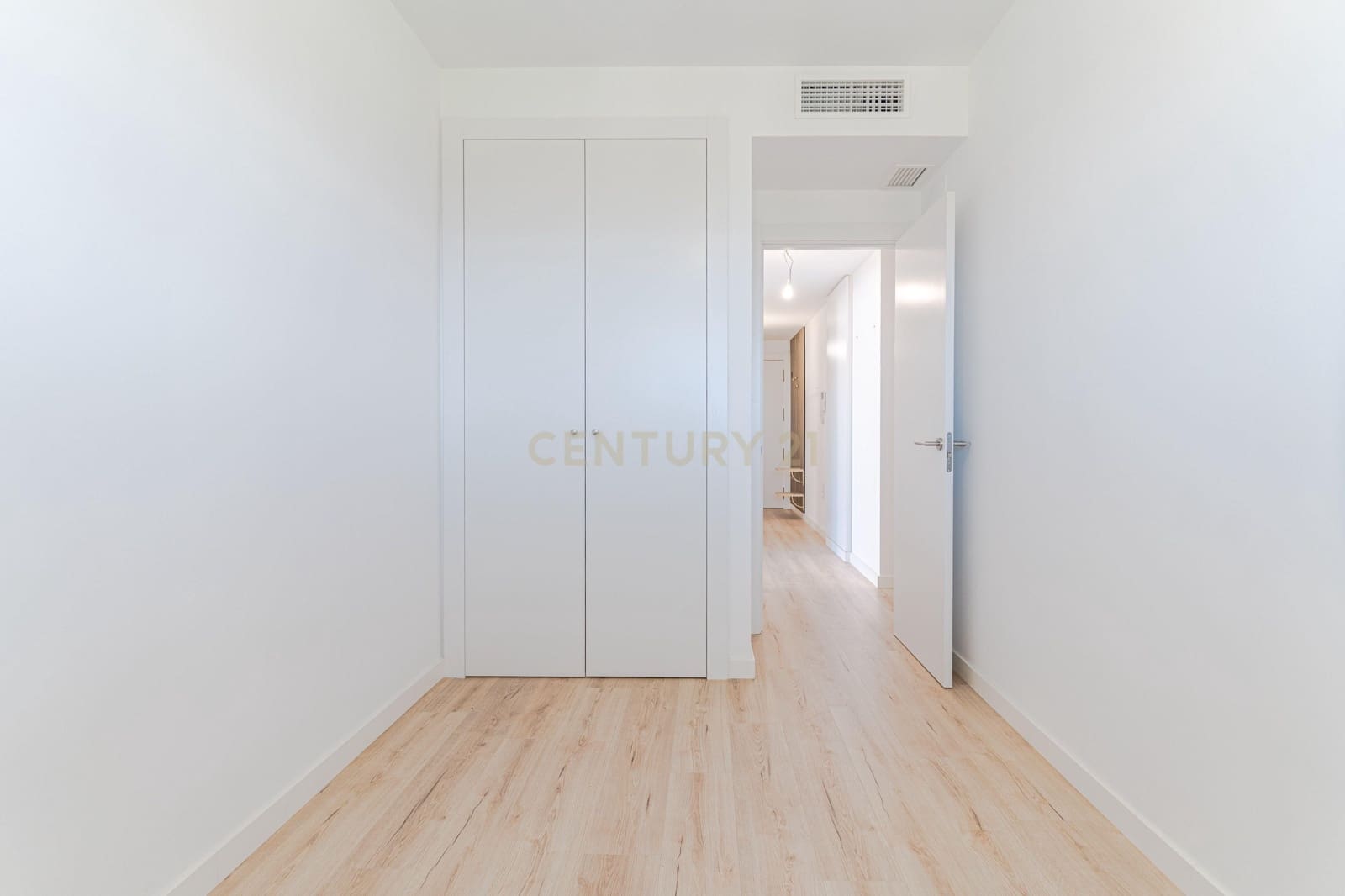 3 soveværelse Lejlighed til salg i Granada by med swimmingpool - € 389.000 (Ref: 9611904)