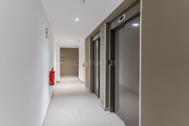 Piso de 3 habitaciones en Avda. Federico Garcia Lorca - Nueva Estación Autobuses, Granada ciudad en venta con piscina - 389.000 € (Ref: 9611904)