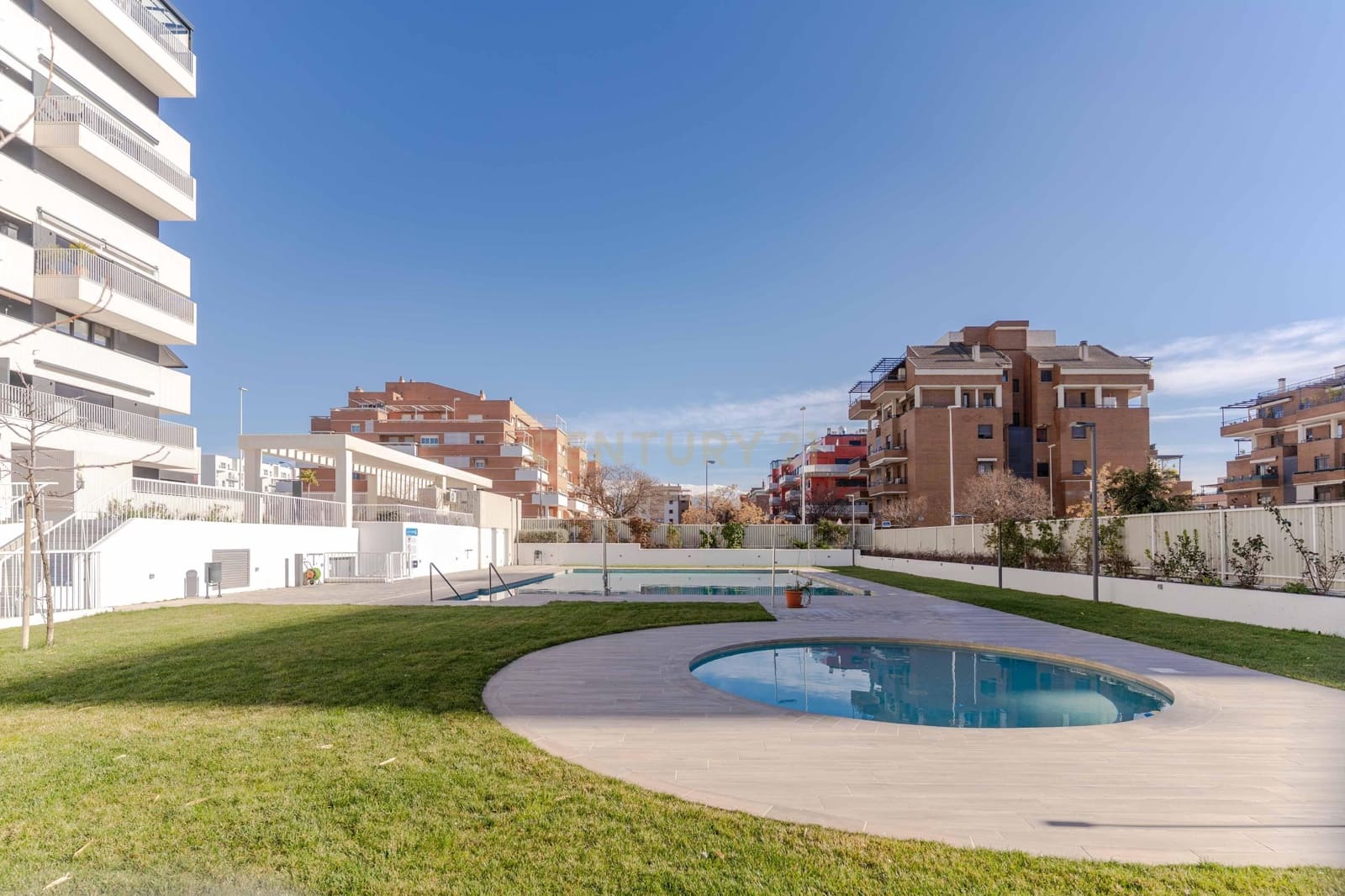 3 soveværelse Lejlighed til salg i Granada by med swimmingpool - € 389.000 (Ref: 9611904)