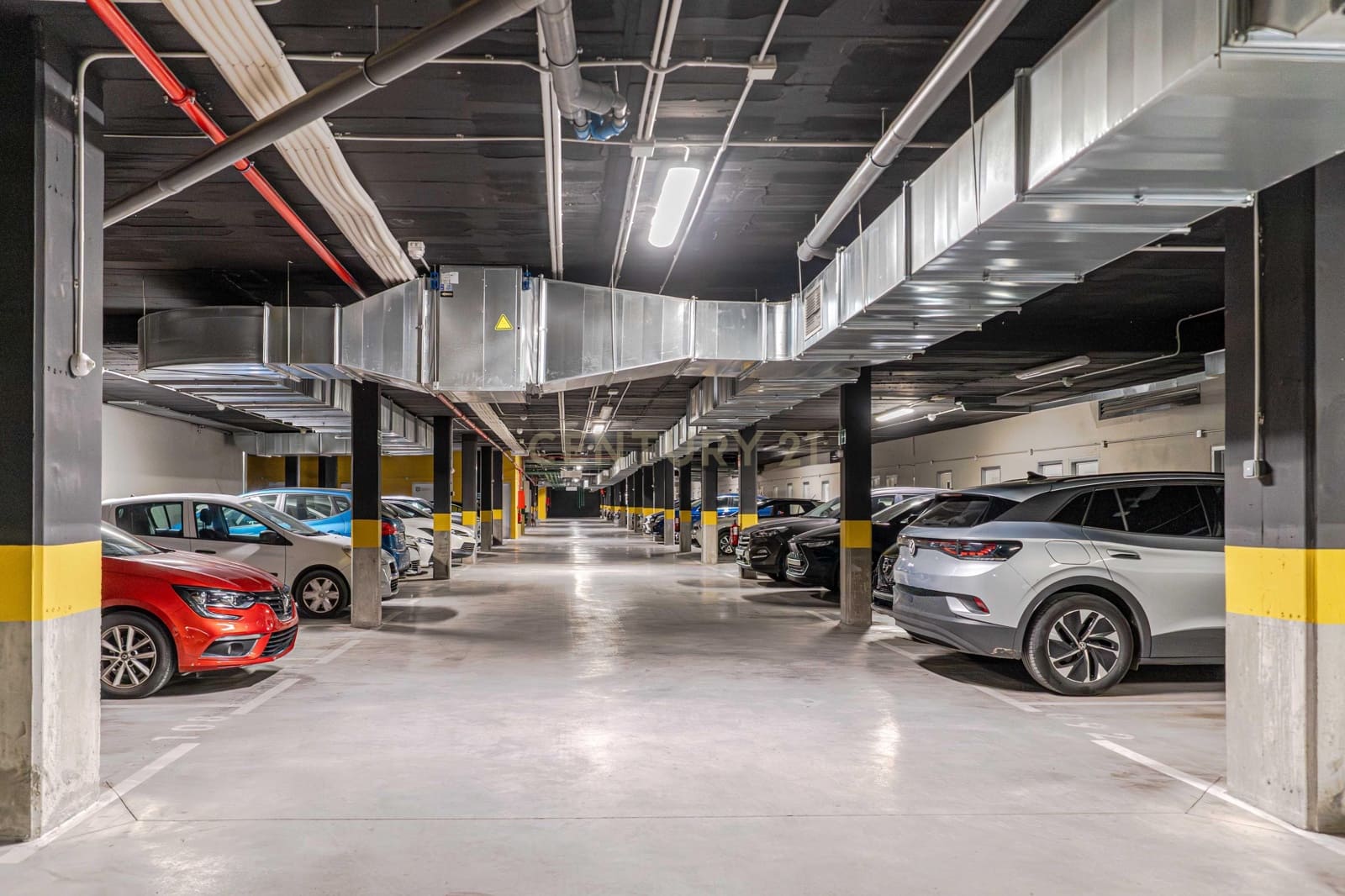 3 soveværelse Lejlighed til salg i Granada by med swimmingpool - € 389.000 (Ref: 9611904)