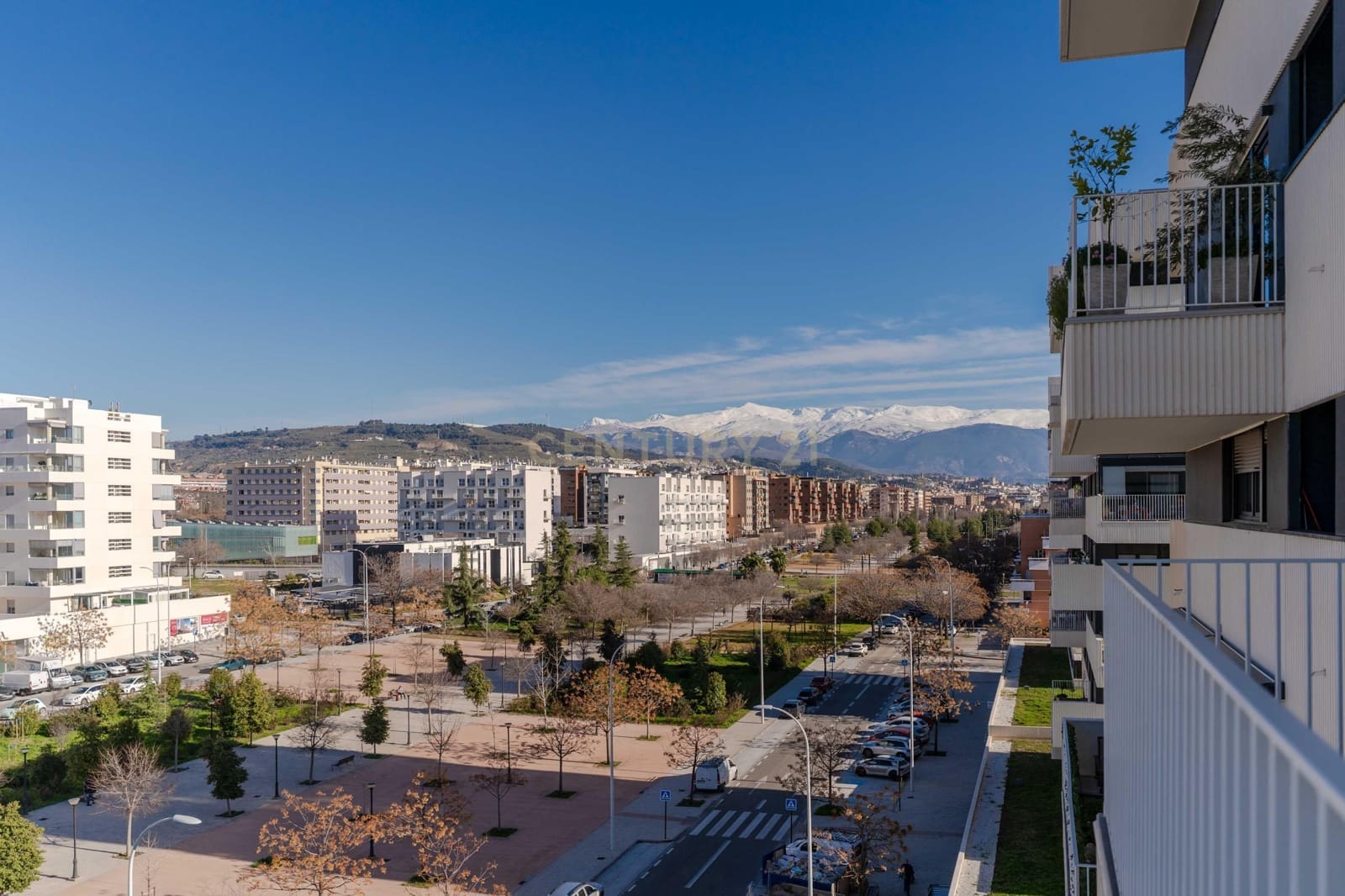 3 soveværelse Lejlighed til salg i Granada by med swimmingpool - € 389.000 (Ref: 9611904)