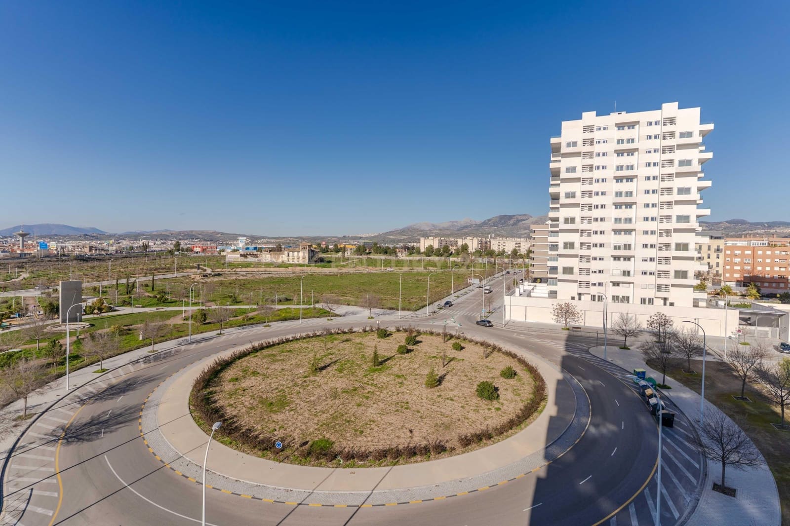 3 soveværelse Lejlighed til salg i Granada by med swimmingpool - € 389.000 (Ref: 9611904)