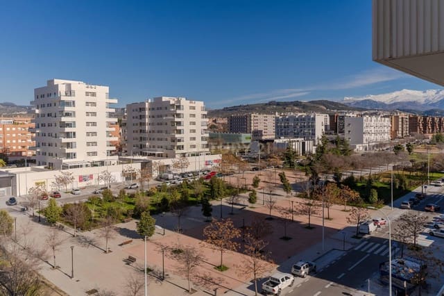 Piso de 3 habitaciones en Avda. Federico Garcia Lorca - Nueva Estación Autobuses, Granada ciudad en venta con piscina - 389.000 € (Ref: 9611904)