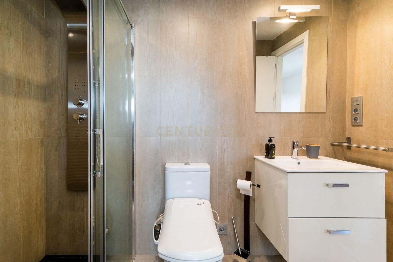 1 Zimmer Wohnung zu verkaufen in Granada Stadt - 310.000 € (Ref: 9618476)