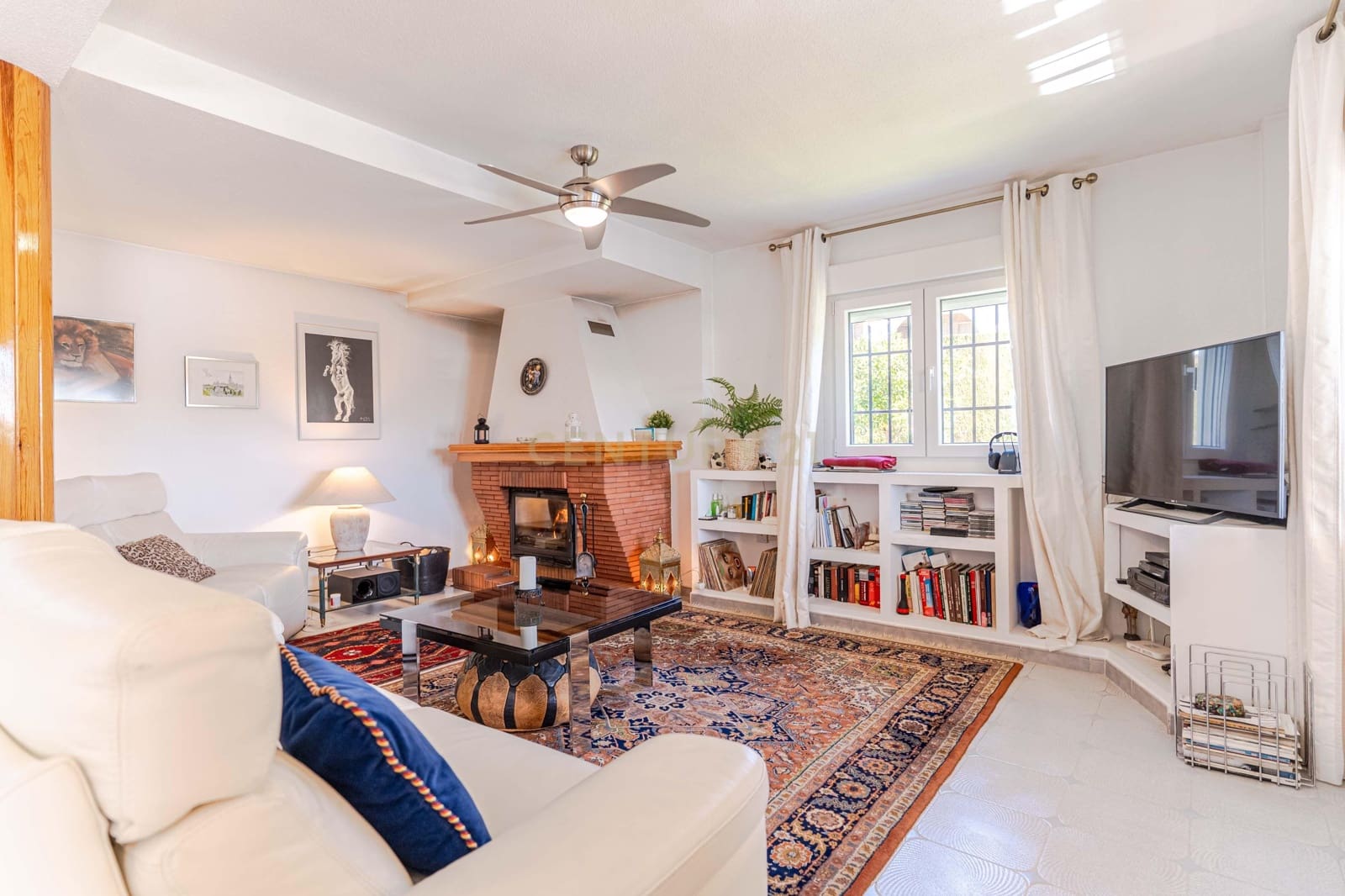 4 bedroom Semi-detached Villa for sale in Padul - € 369,000 (Ref: 9622753)