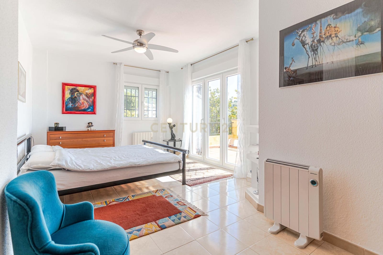 4 bedroom Semi-detached Villa for sale in Padul - € 369,000 (Ref: 9622753)