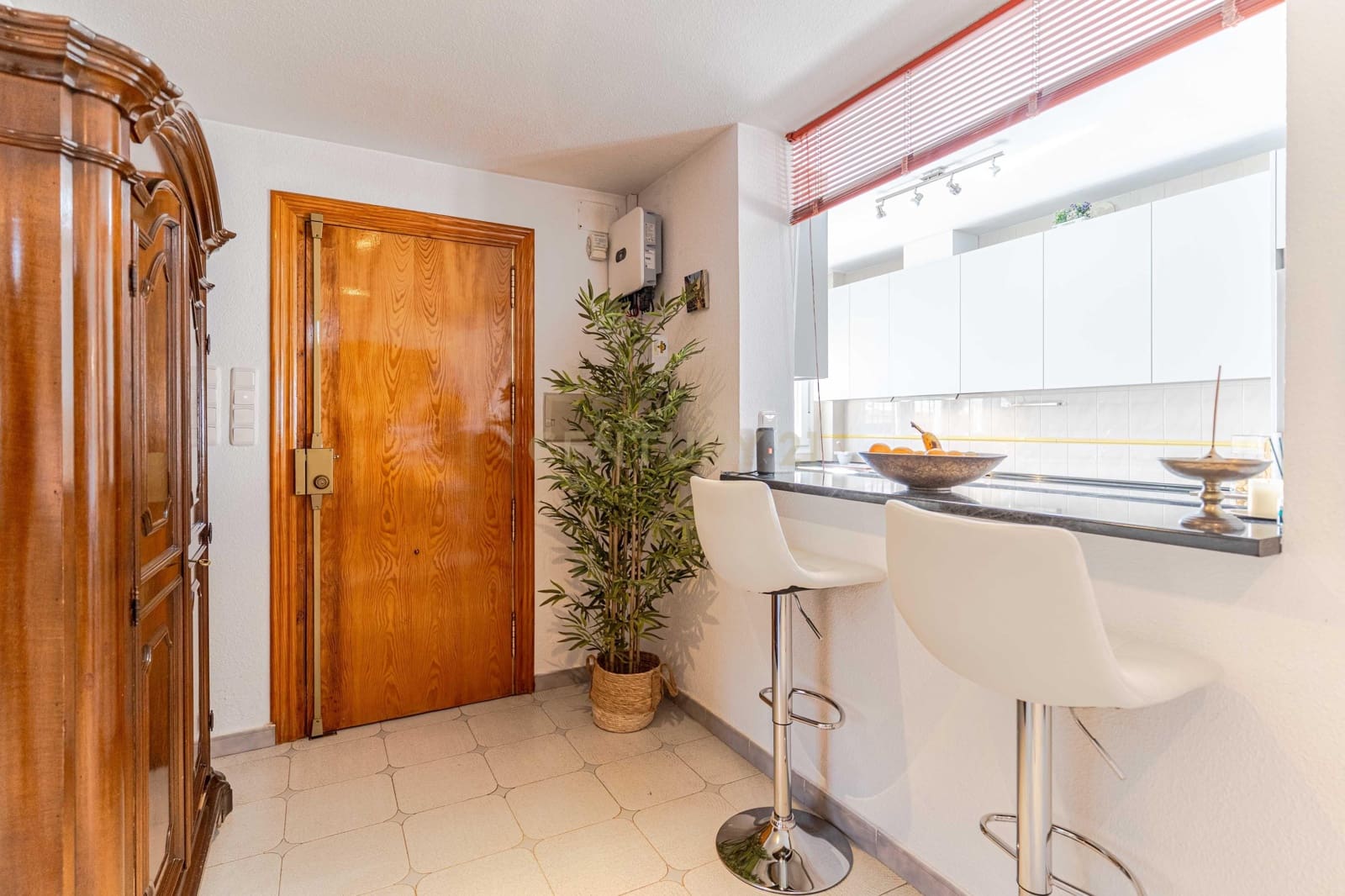 4 bedroom Semi-detached Villa for sale in Padul - € 369,000 (Ref: 9622753)