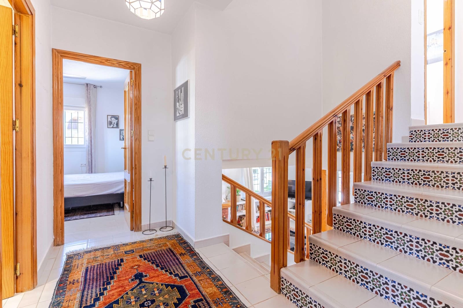 4 bedroom Semi-detached Villa for sale in Padul - € 369,000 (Ref: 9622753)
