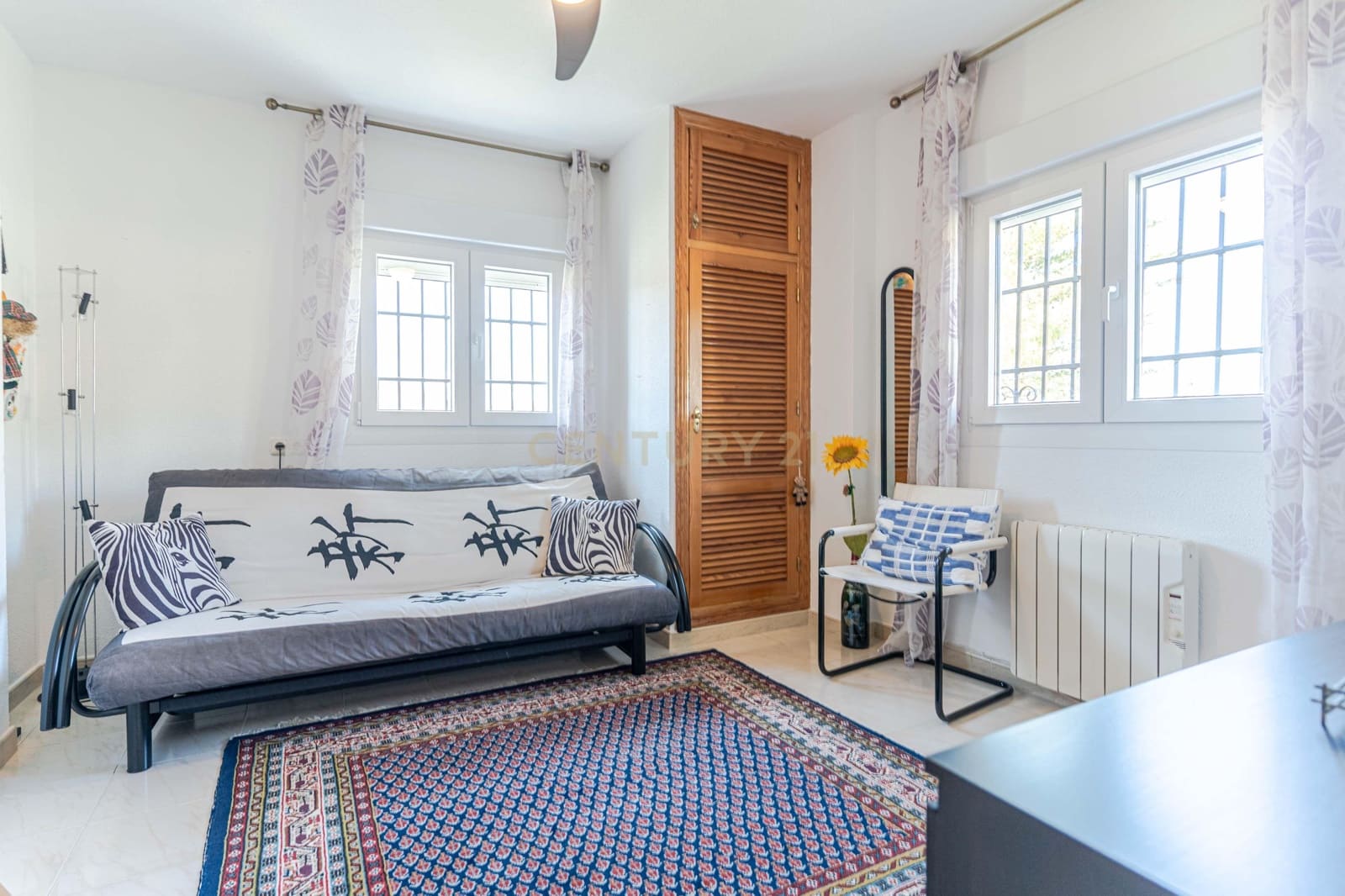 4 bedroom Semi-detached Villa for sale in Padul - € 369,000 (Ref: 9622753)