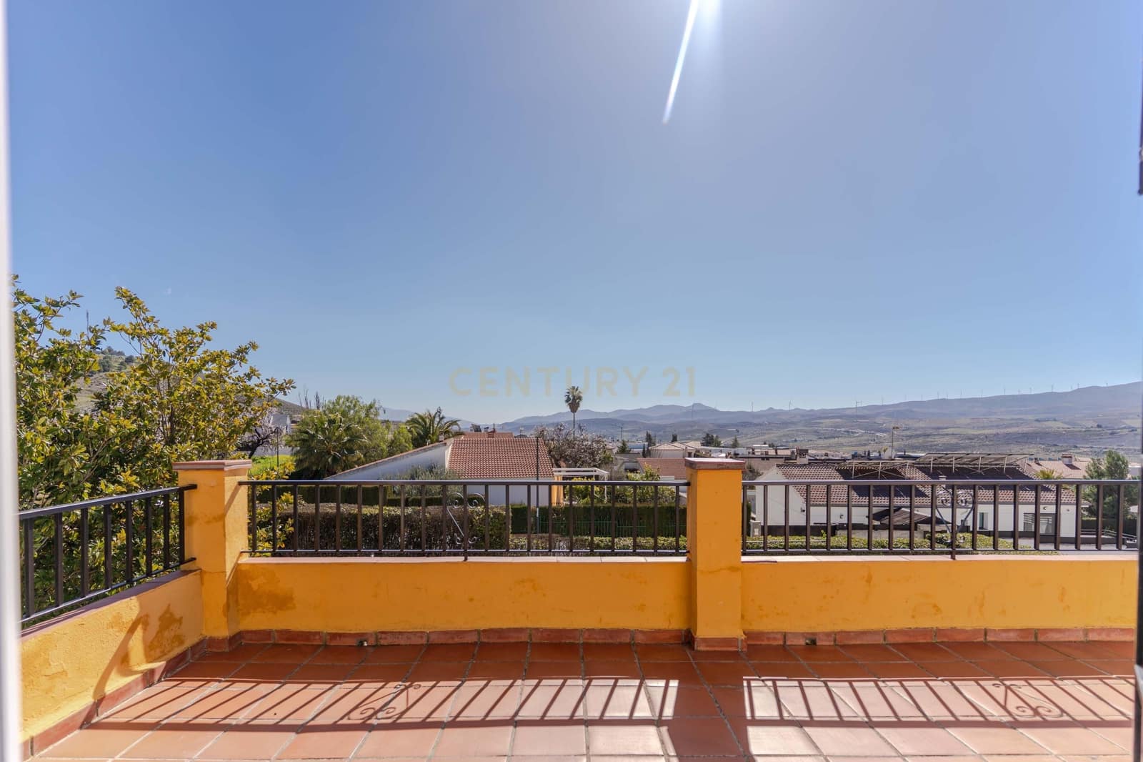 4 bedroom Semi-detached Villa for sale in Padul - € 369,000 (Ref: 9622753)