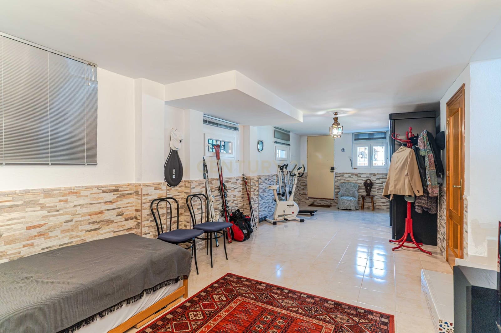 4 bedroom Semi-detached Villa for sale in Padul - € 369,000 (Ref: 9622753)