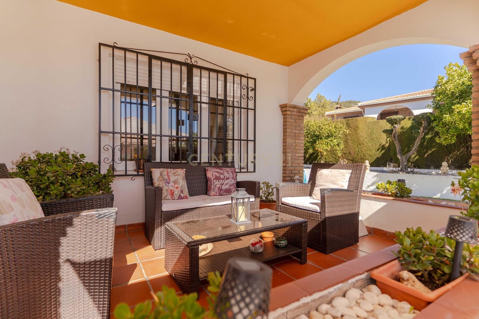 4 bedroom Semi-detached Villa for sale in Padul - € 369,000 (Ref: 9622753)