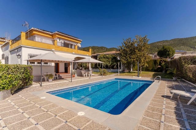 4 bedroom Semi-detached Villa for sale in Padul - € 369,000 (Ref: 9622753)