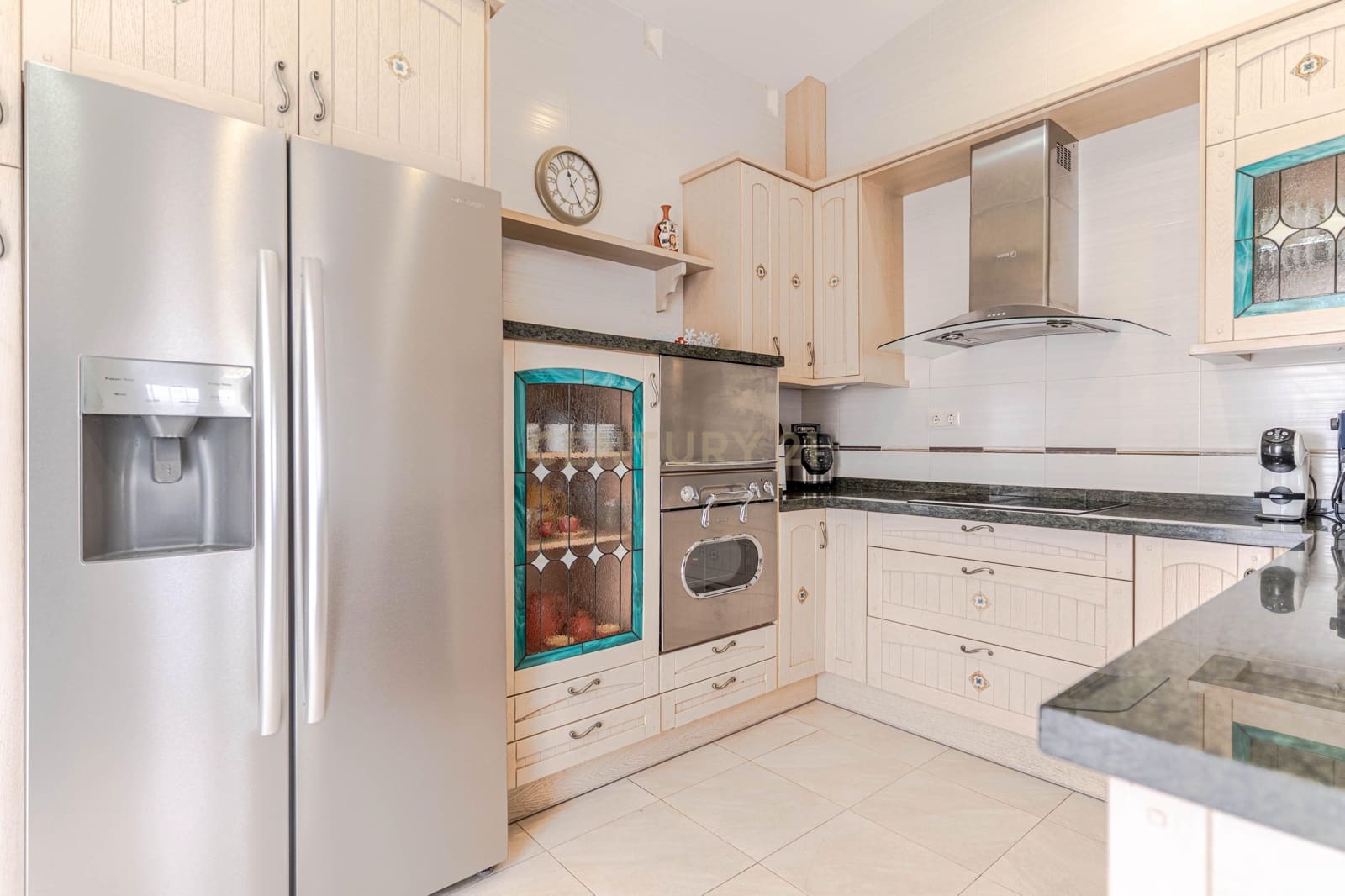 4 makuuhuone Huvila myytävänä paikassa Padul mukana uima-altaan - 389 000 € (Ref: 9624074)