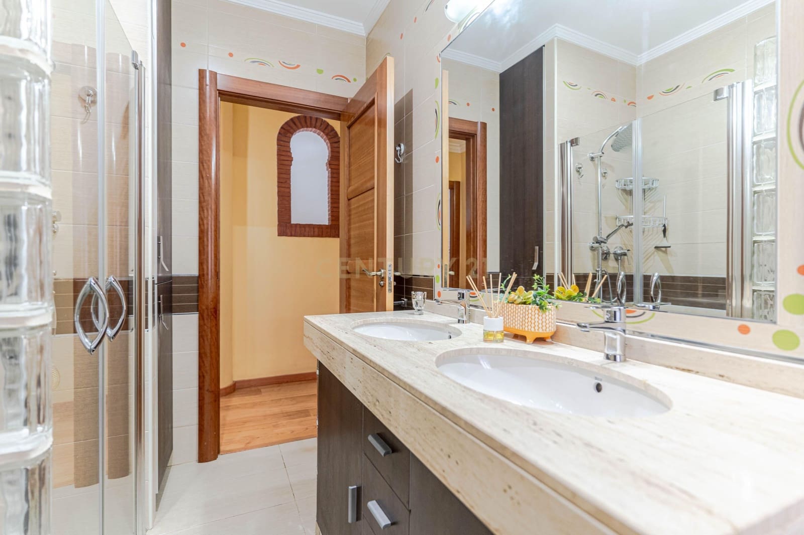 4 makuuhuone Huvila myytävänä paikassa Padul mukana uima-altaan - 389 000 € (Ref: 9624074)