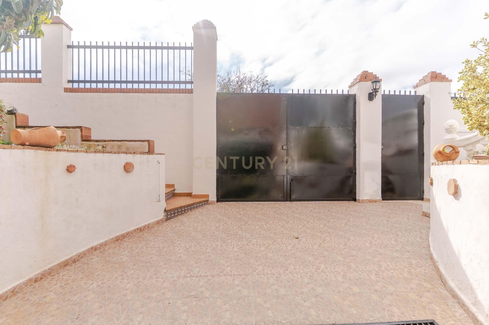 4 makuuhuone Huvila myytävänä paikassa Padul mukana uima-altaan - 389 000 € (Ref: 9624074)