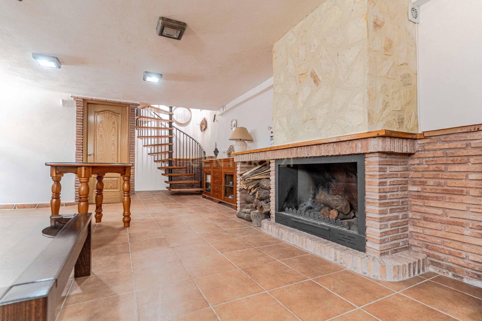 4 makuuhuone Huvila myytävänä paikassa Padul mukana uima-altaan - 389 000 € (Ref: 9624074)