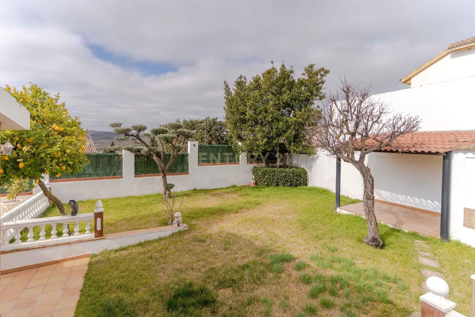 4 makuuhuone Huvila myytävänä paikassa Padul mukana uima-altaan - 389 000 € (Ref: 9624074)