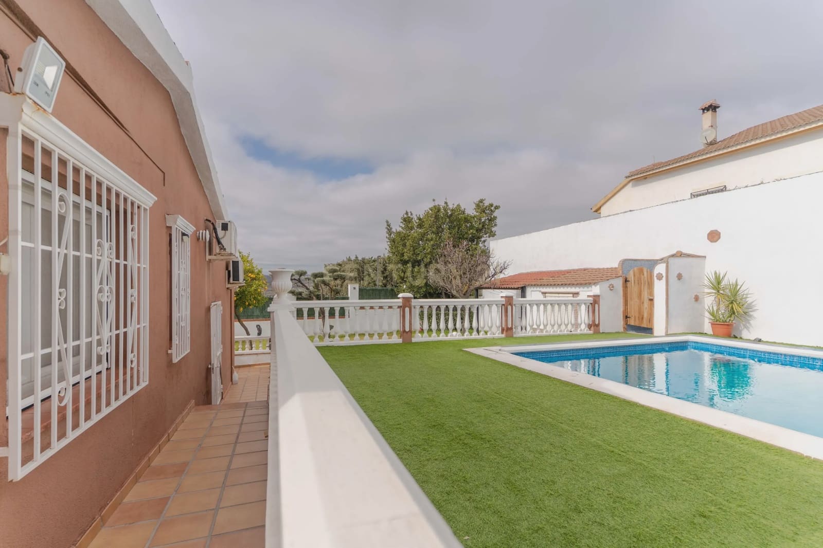 4 makuuhuone Huvila myytävänä paikassa Padul mukana uima-altaan - 389 000 € (Ref: 9624074)